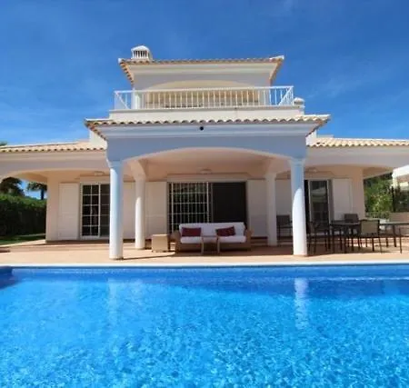 Vale Do Garrao Sleeps 8 Pool Air Con 빌라
